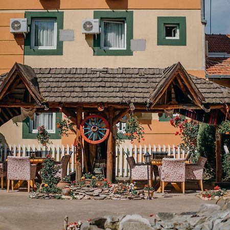 Gros Hotel - Leskovac Leskovac (Jablanica) Exterior foto